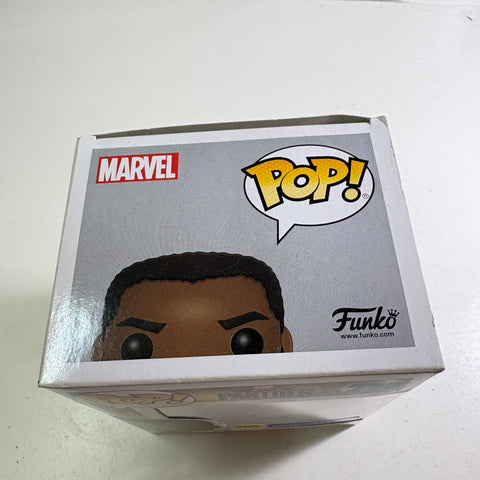 Black Panther GLOW - Marvel Funko Pop 273 Vinyl Figure (11.4 Cm L × 8.9 Cm W × 15.9 Cm H)