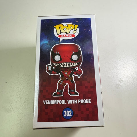 VenomPool With Phone - Marvel Funko Pop 302 Vinyl Figure (11.4 Cm L × 8.9 Cm W × 15.9 Cm H)