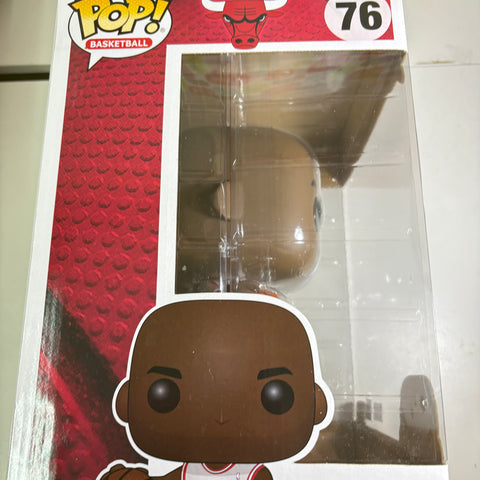 BOX FLAWS VIEW PHOTOS Michael Jordan JUMBO Funko Pop 76 EXCLUSIVE Sports Basketball (20.5 Cm L × 22.5 Cm W × 32.5 Cm H)