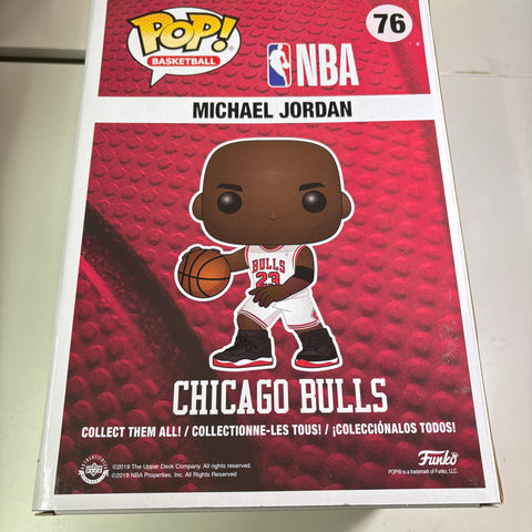 BOX FLAWS VIEW PHOTOS Michael Jordan JUMBO Funko Pop 76 EXCLUSIVE Sports Basketball (20.5 Cm L × 22.5 Cm W × 32.5 Cm H)