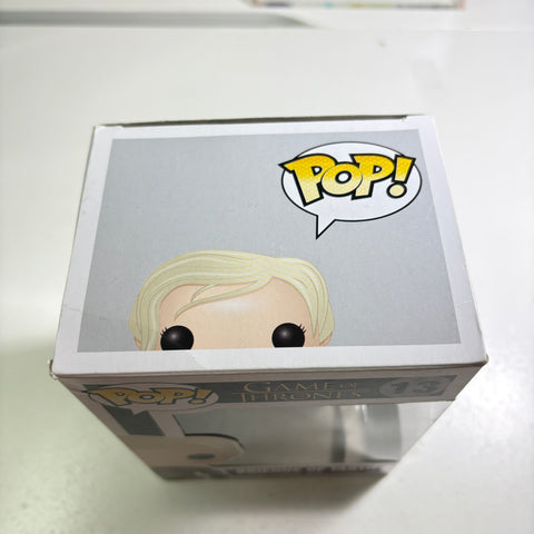BOX DAMAGE VIEW PHOTOS Brienne of Tarth - Game of Thrones Funko Pop 13 Vinyl Figure (11.4 Cm L × 8.9 Cm W × 15.9 Cm H)