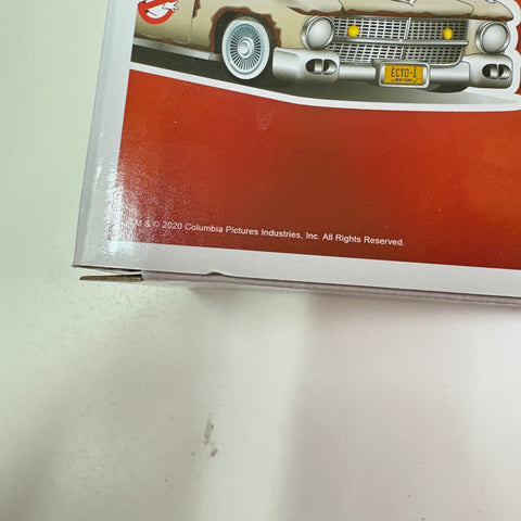 Ecto-1 with Trevor - Ghostbusters Funko Pop Vinyl Figure 83 (20.5 Cm L × 8.9 Cm W × 15.9 Cm H)