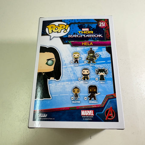 Hela - Marvel Funko Pop 251 Vinyl Figure (11.4 Cm L × 8.9 Cm W × 15.9 Cm H)