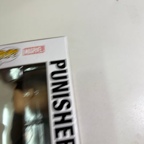 Punisher - Marvel Funko Pop 216 Vinyl Figure (11.4 Cm L × 8.9 Cm W × 15.9 Cm H)