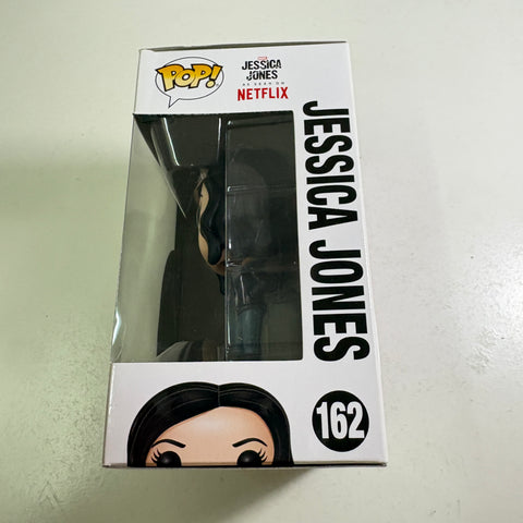 Jessica Jones - Marvel Funko Pop 162 Vinyl Figure (11.4 Cm L × 8.9 Cm W × 15.9 Cm H)