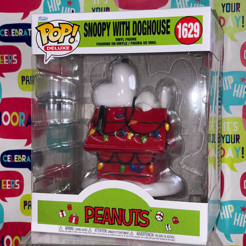 Peanuts - Snoopy with Doghouse Funko Pop 1629 Vinyl Figure Collectible