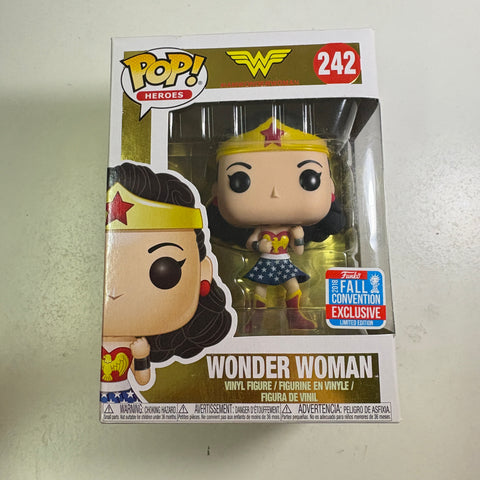 Wonder Woman - DC Funko Pop 242 Vinyl Figure (11.4 Cm L × 8.9 Cm W × 15.9 Cm H)