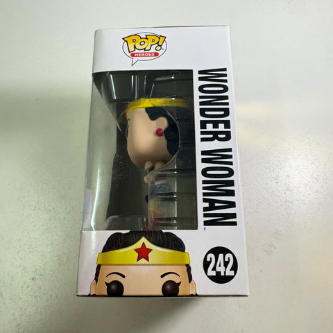 Wonder Woman - DC Funko Pop 242 Vinyl Figure (11.4 Cm L × 8.9 Cm W × 15.9 Cm H)