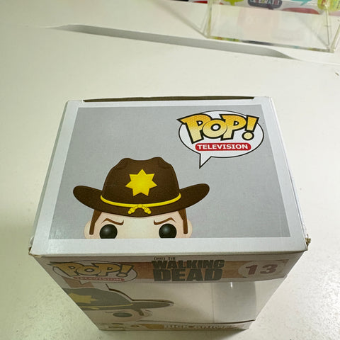 BOX FLAWS VIEW PHOTOS Rick Grimes - The Walking Dead Funko Pop 13 Vinyl Figure  (11.4 Cm L × 8.9 Cm W × 15.9 Cm H)