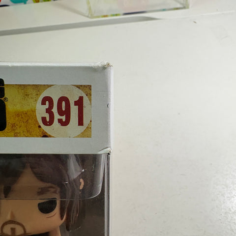 BOX FLAWS VIEW PHOTOS Daryl Dixon - The Walking Dead Funko Pop 391 Vinyl Figure  (11.4 Cm L × 8.9 Cm W × 15.9 Cm H)