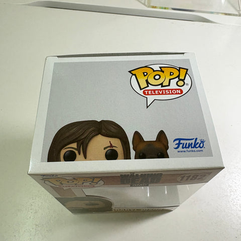 Daryl Dixon with Dog - The Walking Dead Funko Pop 1182 Vinyl Figure (11.4 Cm L × 8.9 Cm W × 15.9 Cm H)