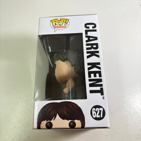 Clark Kent - Smallville DC Funko Pop 627 Vinyl Figure (11.4 Cm L × 8.9 Cm W × 15.9 Cm H)