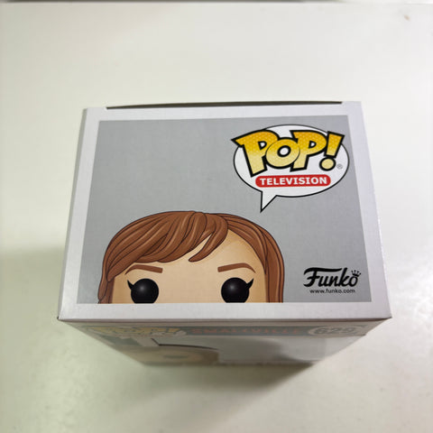 Lois Lane - Smallville DC Funko Pop 625 Vinyl Figure (11.4 Cm L × 8.9 Cm W × 15.9 Cm H)