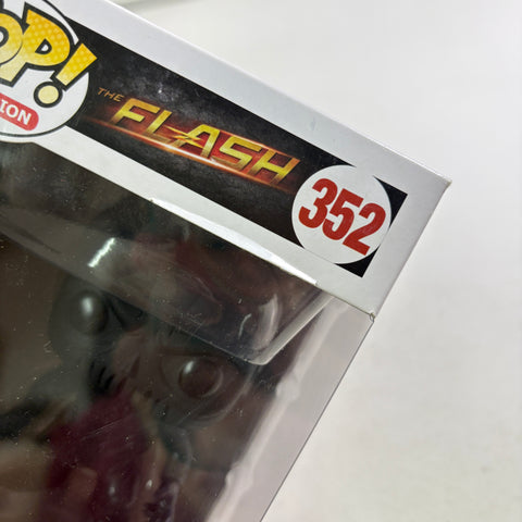BOX FLAWS VIEW PHOTOS Zoom - Flash DC Funko Pop 352 Vinyl Figure (11.4 Cm L × 8.9 Cm W × 15.9 Cm H)