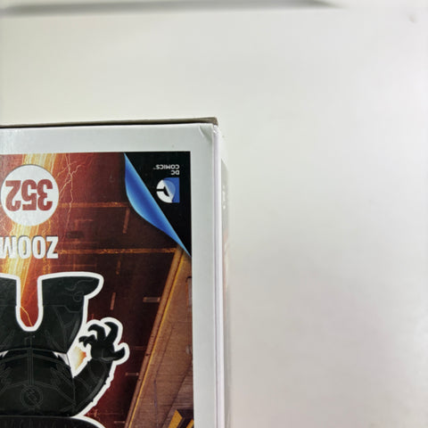 BOX FLAWS VIEW PHOTOS Zoom - Flash DC Funko Pop 352 Vinyl Figure (11.4 Cm L × 8.9 Cm W × 15.9 Cm H)