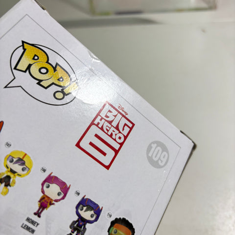 BOX FLAWS VIEW PHOTOS Hiro Hamada - Big Hero 6 Disney Funko Pop 109 Vinyl Figure (11.4 Cm L × 8.9 Cm W × 15.9 Cm H)