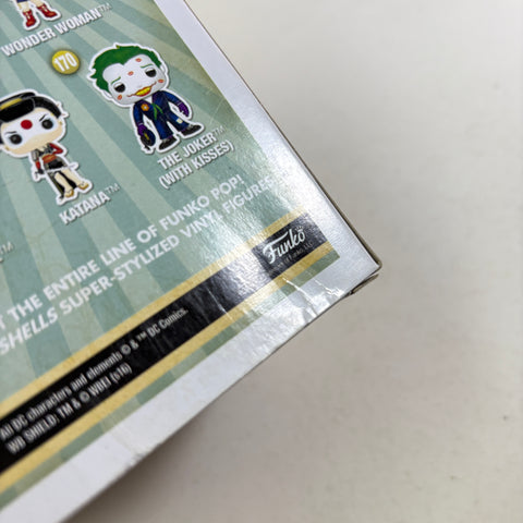 BOX DAMAGE VIEW PHOTOS The Joker (with Kisses) - DC Funko Pop 170 Vinyl Figure (11.4 Cm L × 8.9 Cm W × 15.9 Cm H)