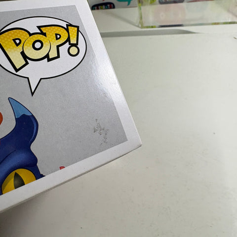 BOX FLAWS VIEW PHOTOS Fred - Big Hero 6 Disney Funko Pop 113 Vinyl Figure (11.4 Cm L × 8.9 Cm W × 15.9 Cm H)