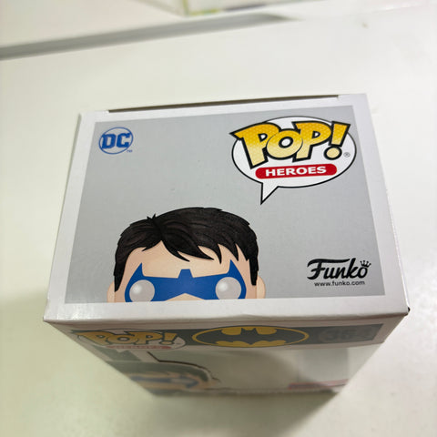 NIGHTWING - DC Funko Pop 364 Vinyl Figure (11.4 Cm L × 8.9 Cm W × 15.9 Cm H)
