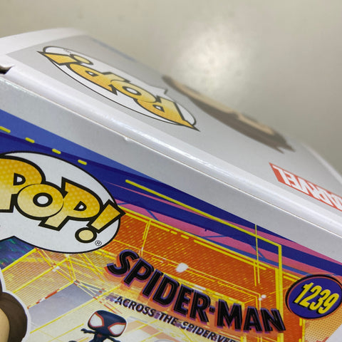 Spider-Man (Peter B. Parker & Mayday) - Across The Spider-Verse Marvel Funko Pop 1239 Hot Topic Exclusive