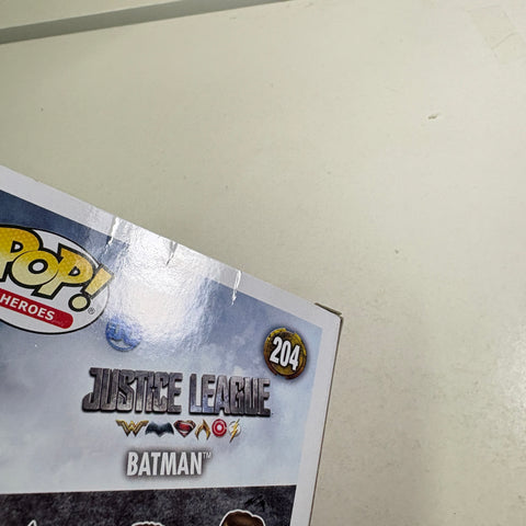 Batman Justice League - DC Funko Pop 204 Vinyl Figure (11.4 Cm L × 8.9 Cm W × 15.9 Cm H)