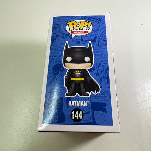 Batman - DC Funko Pop 144 Vinyl Figure (11.4 Cm L × 8.9 Cm W × 15.9 Cm H)