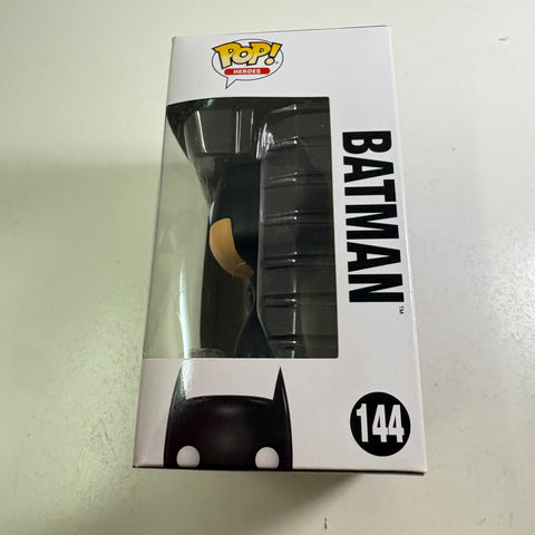 Batman - DC Funko Pop 144 Vinyl Figure (11.4 Cm L × 8.9 Cm W × 15.9 Cm H)
