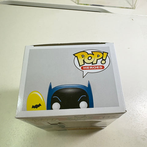 Batman Surf's Up! - DC Funko Pop 133 Vinyl Figure (11.4 Cm L × 8.9 Cm W × 15.9 Cm H)