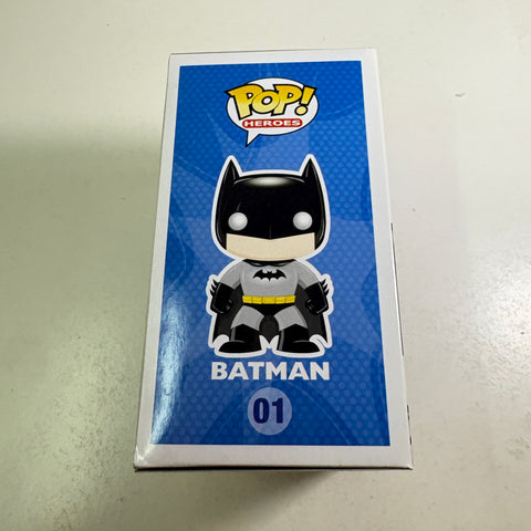Batman - DC Funko Pop 01 Vinyl Figure (11.4 Cm L × 8.9 Cm W × 15.9 Cm H)