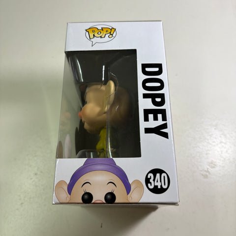 Dopey CHASE - Snow White and the Seven Dwarves Disney Funko Pop Vinyl Figure (11.4 Cm L × 8.9 Cm W × 15.9 Cm H)