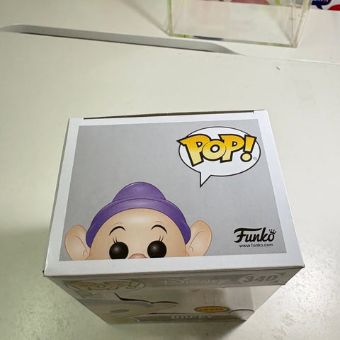 Dopey CHASE - Snow White and the Seven Dwarves Disney Funko Pop Vinyl Figure (11.4 Cm L × 8.9 Cm W × 15.9 Cm H)