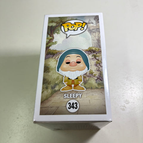 Sleepy - Snow White and the Seven Dwarves Disney Funko Pop 343 Vinyl Figure (11.4 Cm L × 8.9 Cm W × 15.9 Cm H)