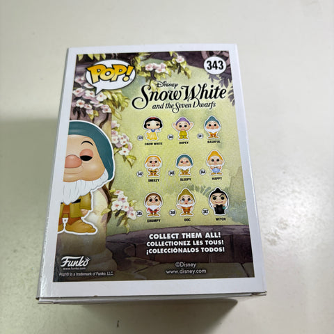 Sleepy - Snow White and the Seven Dwarves Disney Funko Pop 343 Vinyl Figure (11.4 Cm L × 8.9 Cm W × 15.9 Cm H)