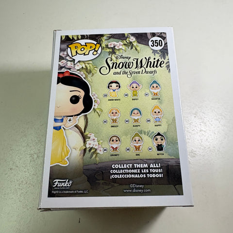 Snow White DIAMOND EXCLUSIVE - Snow White and the Seven Dwarves Disney Funko Pop Vinyl Figure (11.4 Cm L × 8.9 Cm W × 15.9 Cm H)