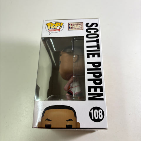 Scottie Pippen - NBA Basketball Funko Pop 108 Vinyl Figure (11.4 Cm L × 8.9 Cm W × 15.9 Cm H)