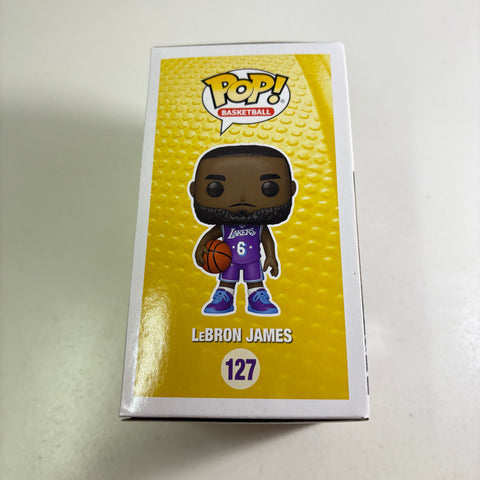 Lebron James - Funko Pop 127 Vinyl Figure (11.4 Cm L × 8.9 Cm W × 15.9 Cm H)