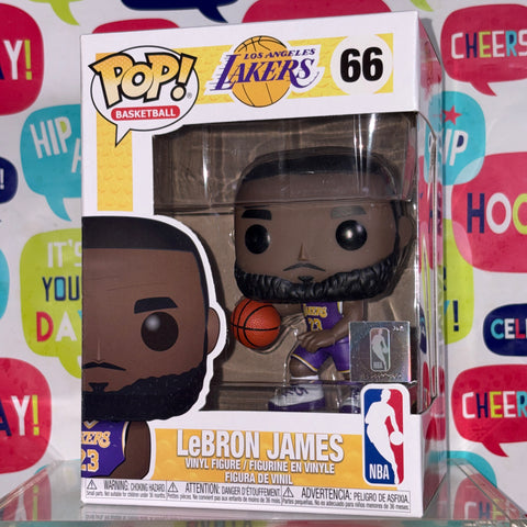 Lebron James - Funko Pop 66 Vinyl Figure (11.4 Cm L × 8.9 Cm W × 15.9 Cm H)