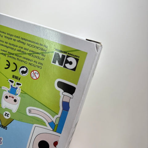 Adventure Time - Finn with Sword Funko Pop 32 SDCC Glow in The Dark 1008 Piece