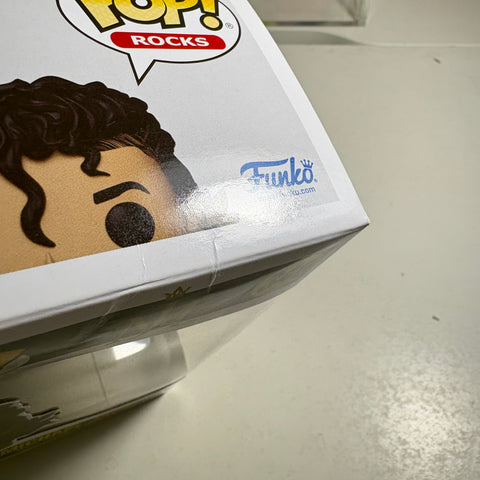 BOX FLAWS VIEW PHOTOS Michael Jackson (Superbowl) Funko Pop 346 Vinyl Figure (11.4 Cm L × 8.9 Cm W × 15.9 Cm H)