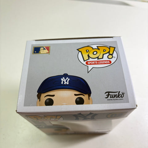 Babe Ruth - Baseball MLB Funko Pop 02  Vinyl Figure (11.4 Cm L × 8.9 Cm W × 15.9 Cm H)
