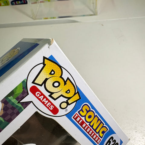 BOX FLAWS VIEW PHOTOS Silver - Sonic The Hedgehog Funko Pop 633 Vinyl Figure (11.4 Cm L × 8.9 Cm W × 15.9 Cm H)