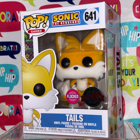 PAINT FLAWS VIEW PHOTOS Tails FLOCKED - Sonic The Hedgehog Funko Pop 641 Vinyl Figure (11.4 Cm L × 8.9 Cm W × 15.9 Cm H)