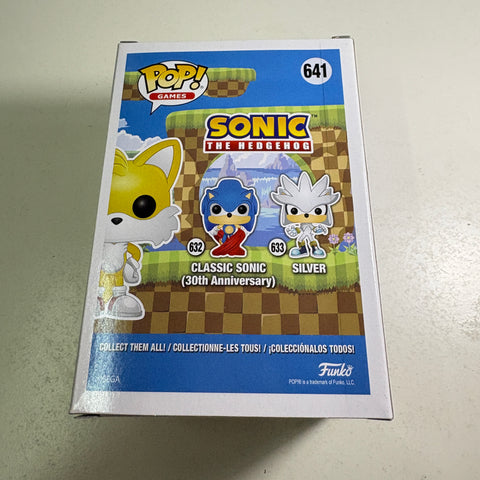 PAINT FLAWS VIEW PHOTOS Tails FLOCKED - Sonic The Hedgehog Funko Pop 641 Vinyl Figure (11.4 Cm L × 8.9 Cm W × 15.9 Cm H)