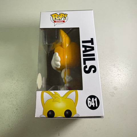 PAINT FLAWS VIEW PHOTOS Tails FLOCKED - Sonic The Hedgehog Funko Pop 641 Vinyl Figure (11.4 Cm L × 8.9 Cm W × 15.9 Cm H)