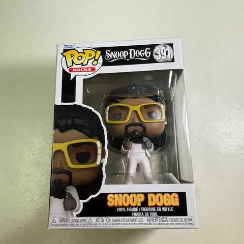 BOX FLAWS VIEW PHOTOS - Snoop Dogg Funko Pop 391 Vinyl Figure (11.4 Cm L × 8.9 Cm W × 15.9 Cm H)