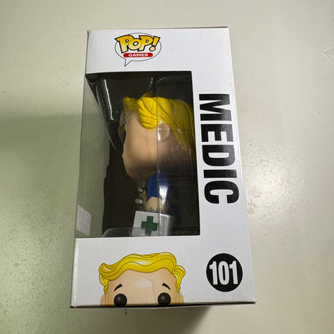 BOX FLAWS VIEW PHOTOS Medic - Fallout Funko Pop 101 Vinyl Figure Exclusive (11.4 Cm L × 8.9 Cm W × 15.9 Cm H)